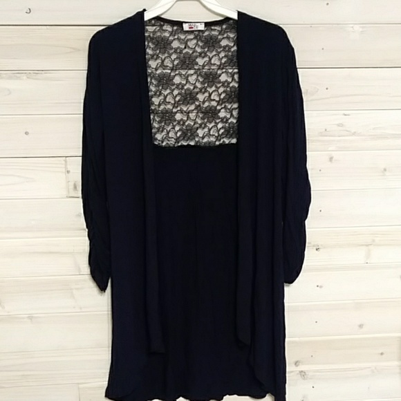 ... Other - 🎁3/$27🎁Navy blue cardigan